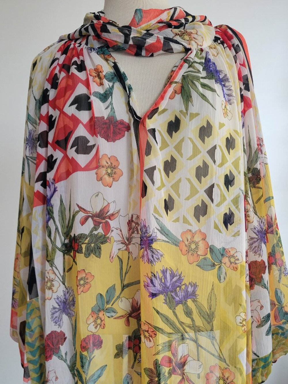 Ashley Stewart White Floral Scar Print Tunic Top